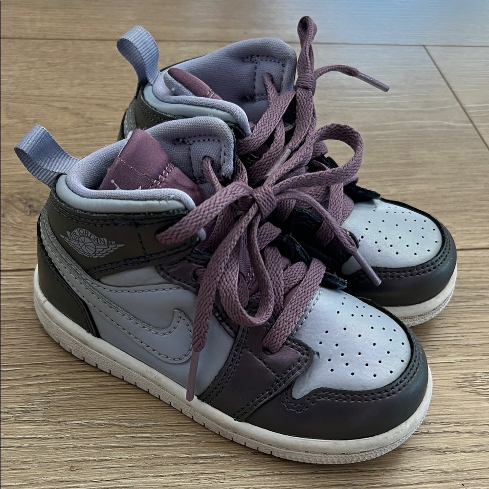 Nike Kids Air Jordan - Purple and Gray